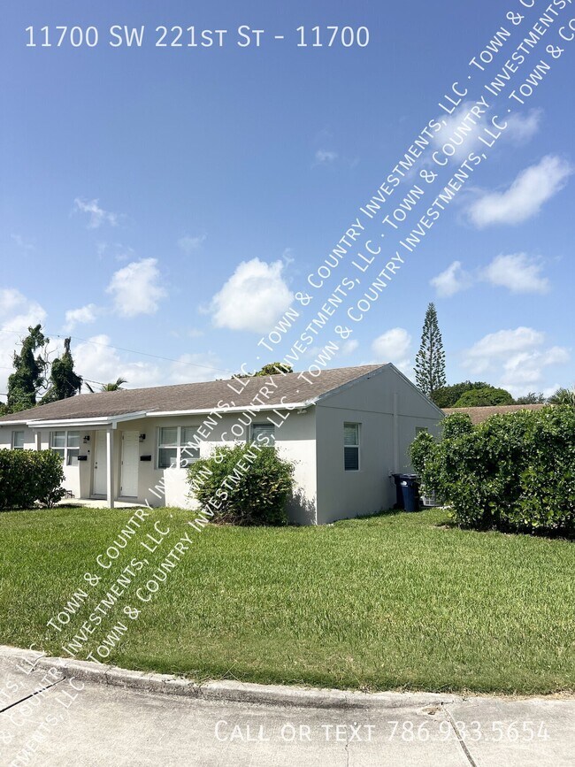 Foto del edificio - 11700 SW 221st St Rd