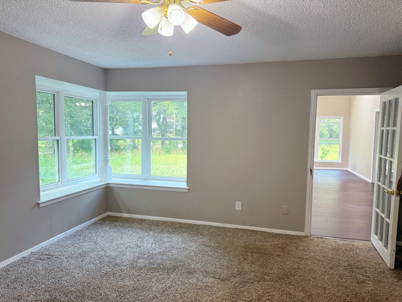 Foto del edificio - 2417 Meadow Ct