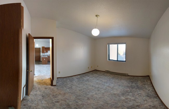 Foto del edificio - Birch Court Apartments NEW - 402 - #303