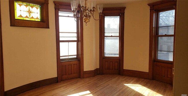 Building Photo - 87-34 Woodhaven Blvd