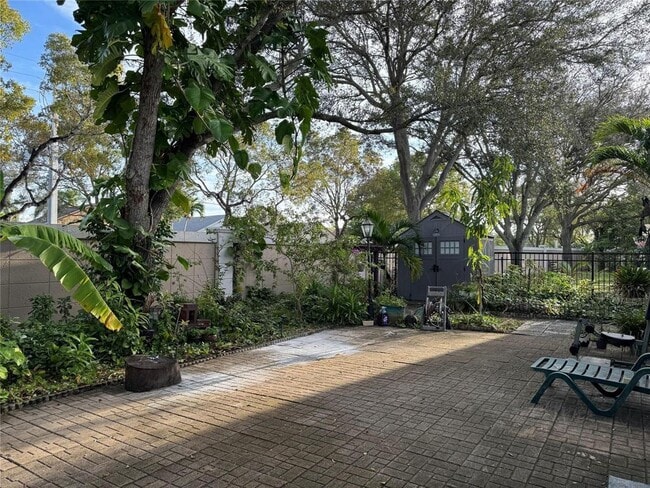 Foto del edificio - 1038 W Jasmine Ln