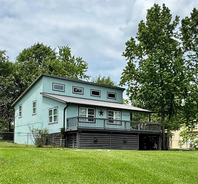 Foto del edificio - 16445 Lochness Dr