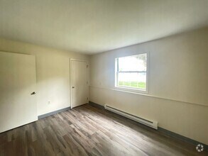 Building Photo - 185 Loudon Rd