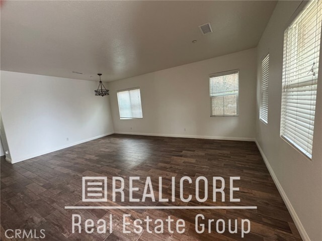 Foto del edificio - 15806 Rock Point Ln