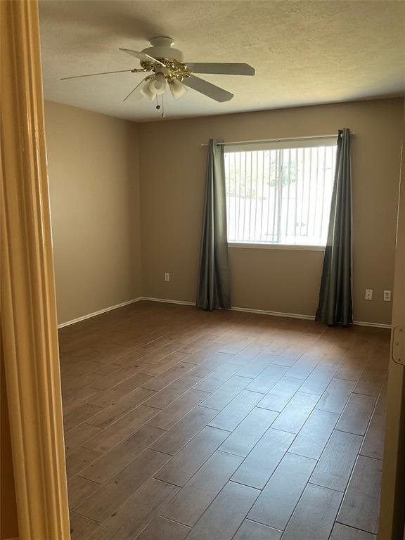 Building Photo - 3723 Oaklace Dr