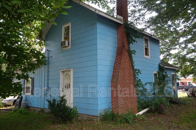 Primary Photo - 408 West St