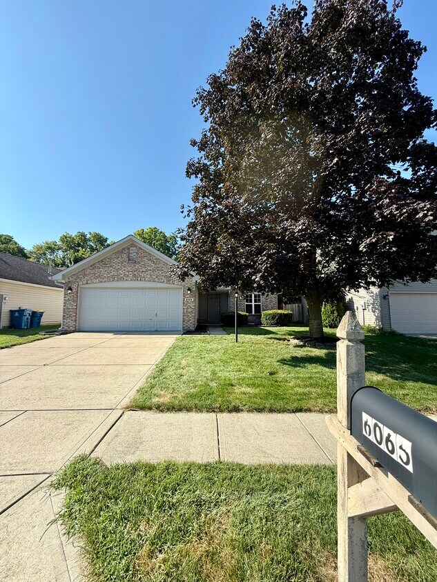 Primary Photo - 6065 Woodmill Dr