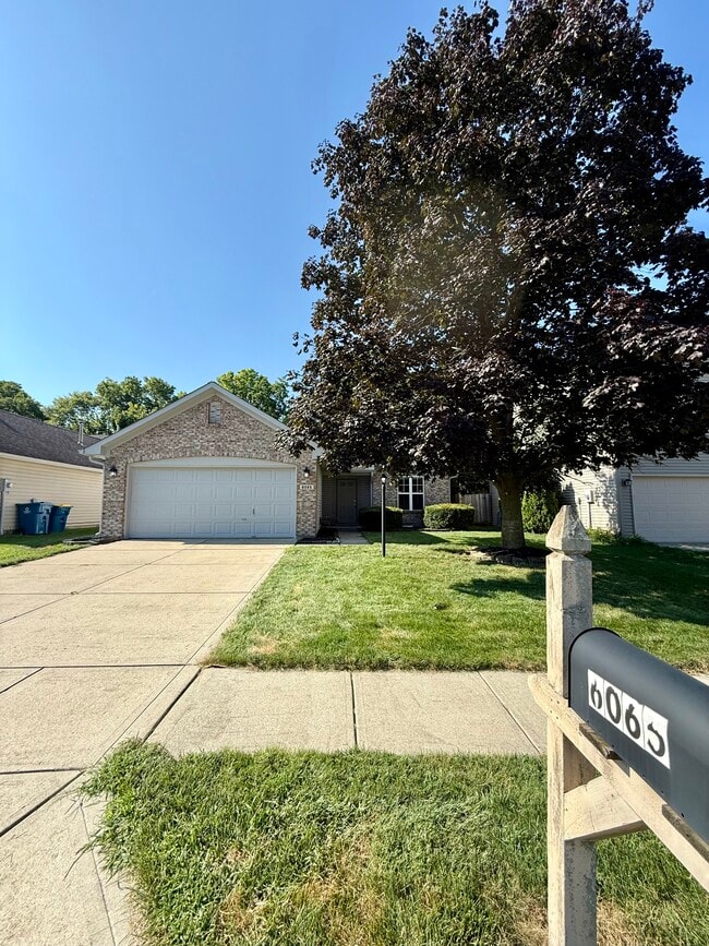 Building Photo - 6065 Woodmill Dr