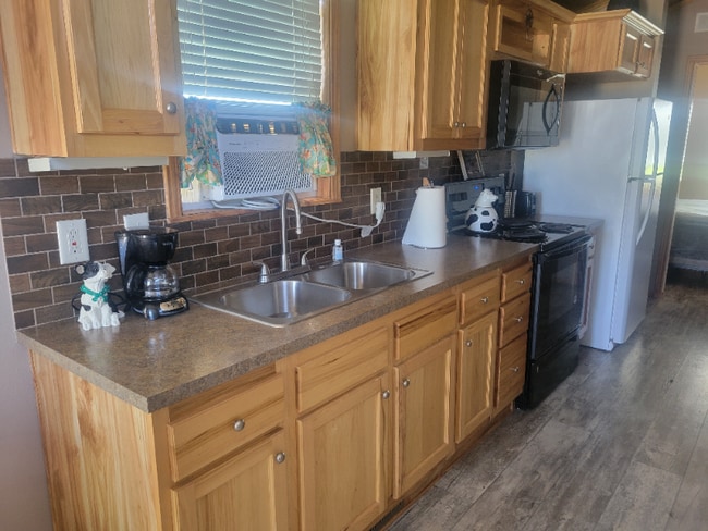 Foto del edificio - 300 Brushy Creek Ranch Rd