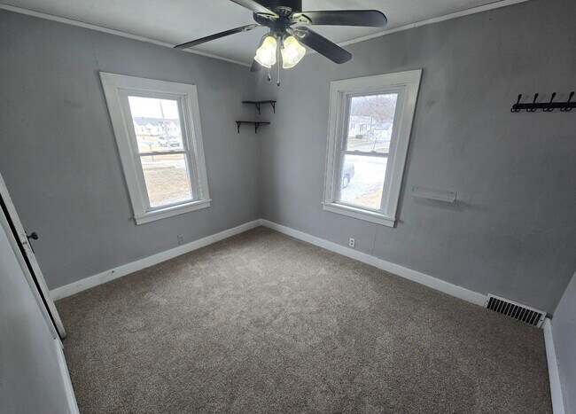 Building Photo - 2620 37th Ave