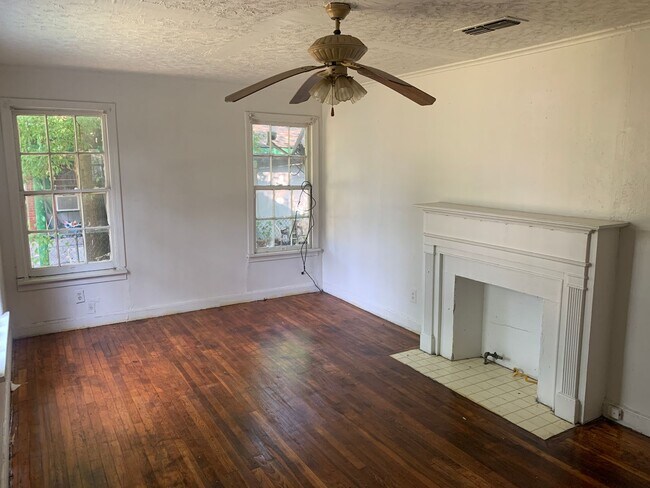 Building Photo - 2312 Claiborne Ave