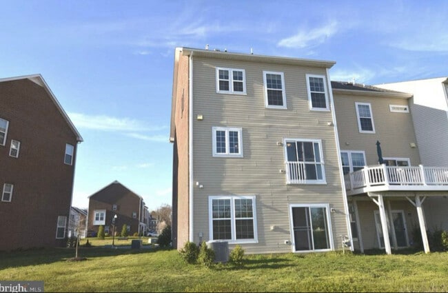 Building Photo - 3505 Flagstone St