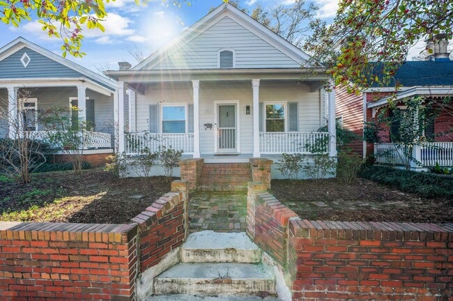 3 Bedroom, 2 Bathroom Cottage In the Heart of Downtown Wilmington - 3 Bedroom, 2 Bathroom Cottage In the Heart of Downtown Wilmington House