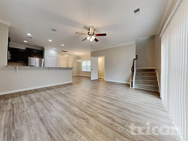 Foto del edificio - 336 Quiet Grove Dr