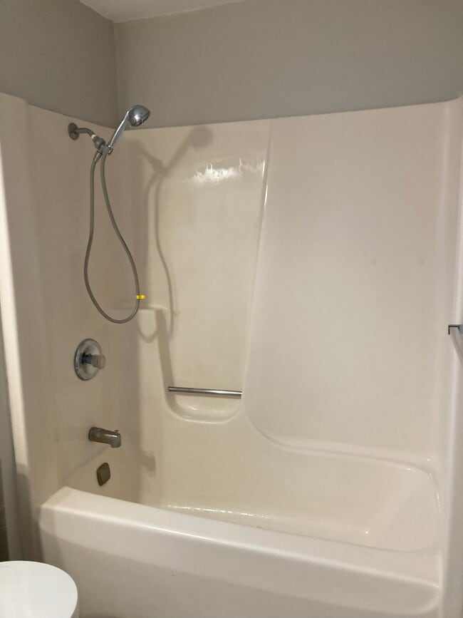 Building Photo - 1914 S Mound Ave