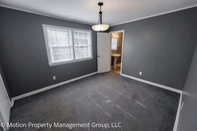 Foto del edificio - 2728 Pierce Dr N