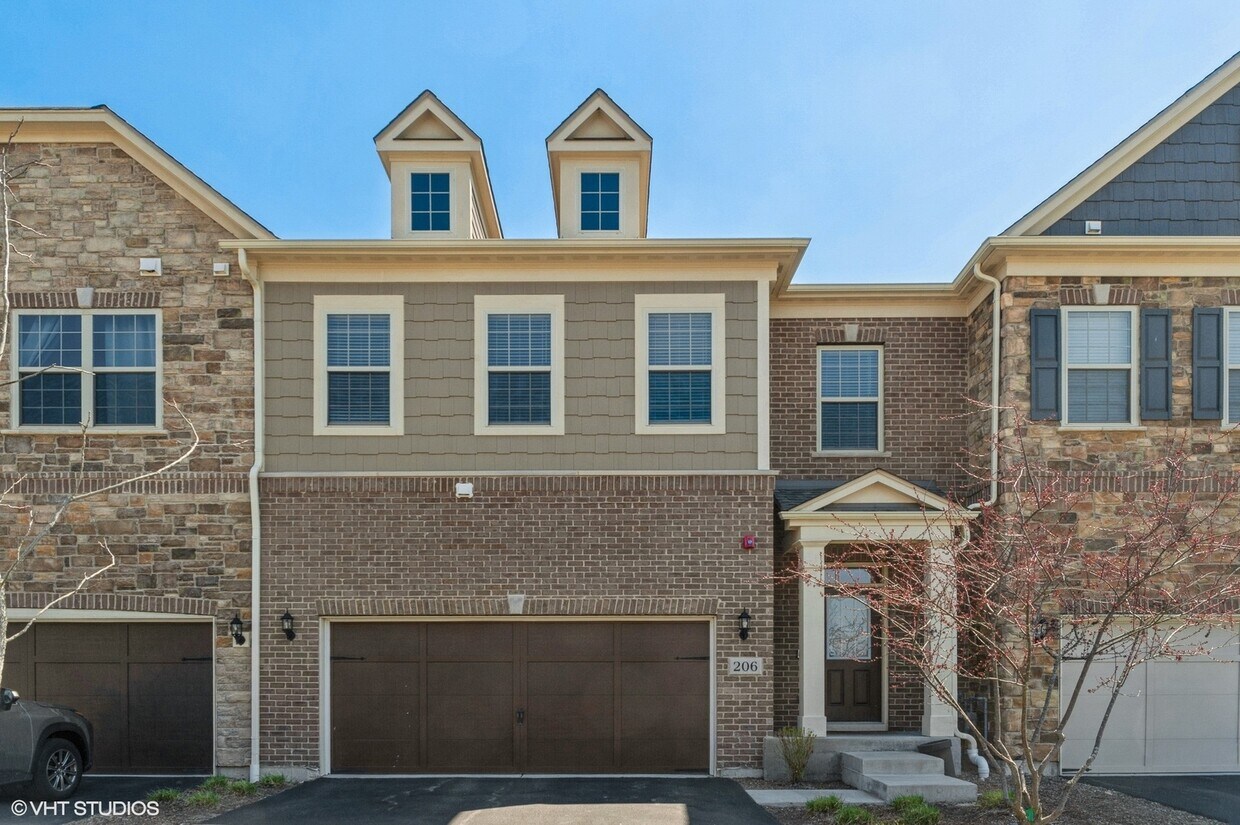 206 Belmont Dr, Lincolnshire, IL 60069 Townhome Rentals in