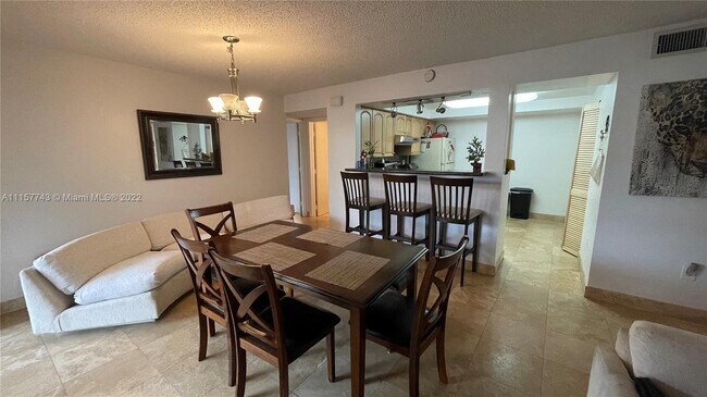 Building Photo - 9020 SW 125th Ave
