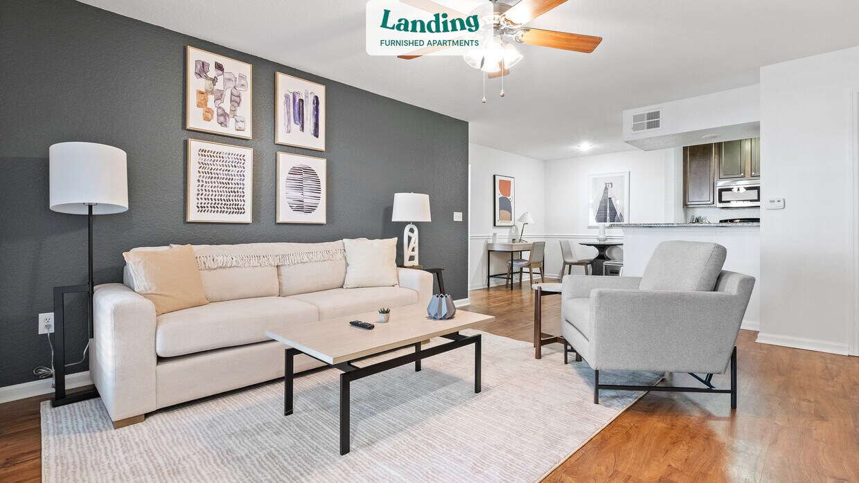 Foto principal - 8134 Colonial Village Dr