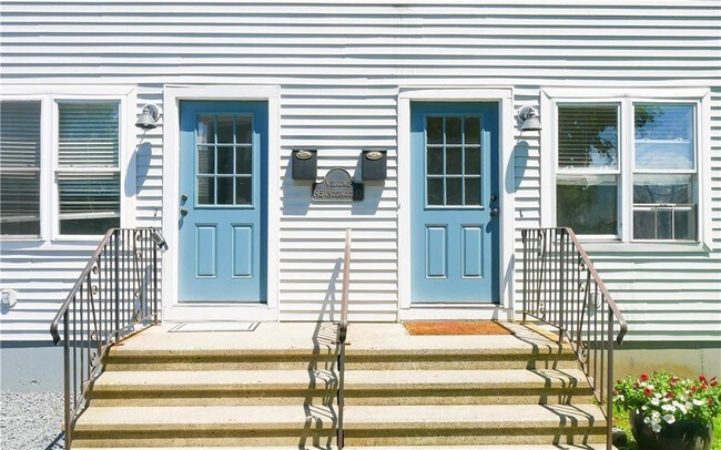 Foto del edificio - 19 1/2-12 Underwood Ct