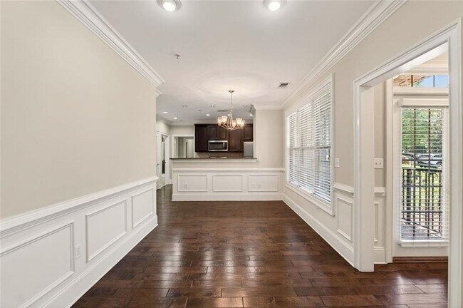 Building Photo - 2300 Peachford Rd