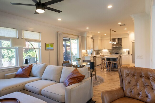 Building Photo - Premium Morgan Hill Rental