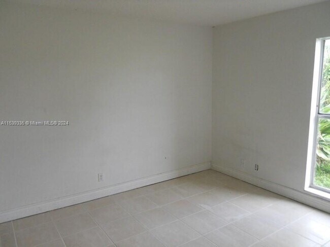 Building Photo - 4401 Treehouse Ln