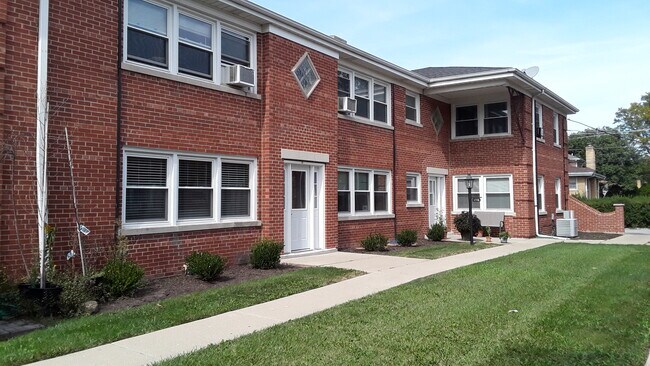 Foto del edificio - 1716 W Touhy Ave
