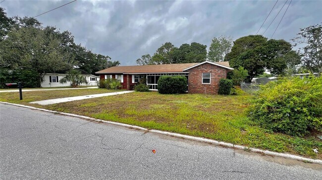 Building Photo - 122 Palm Ave