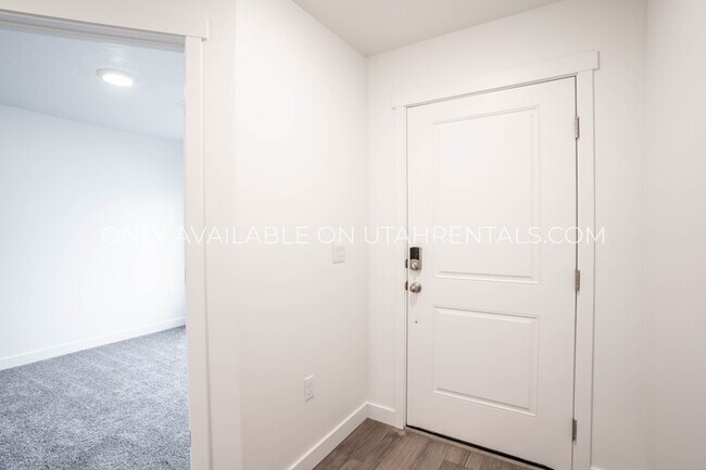 Building Photo - 333 S 1110 W