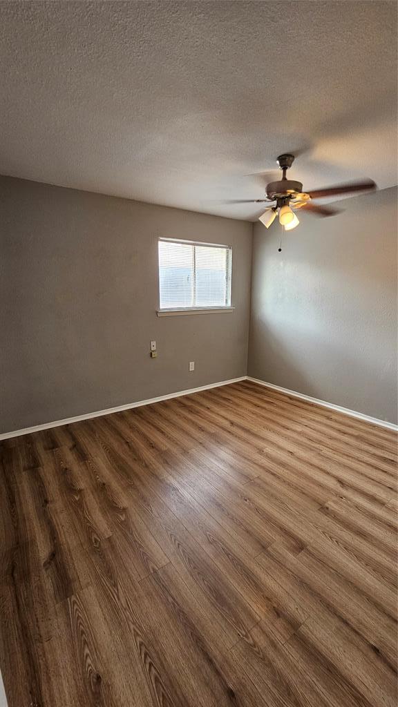 Building Photo - 1320 Southport Dr