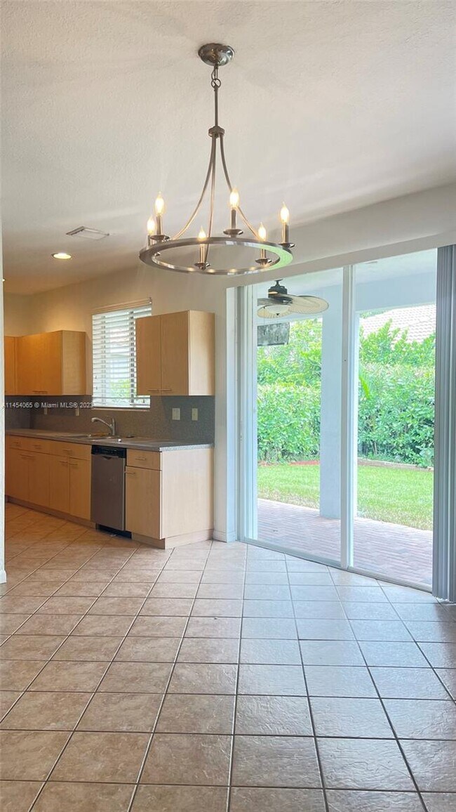 Building Photo - 1064 Golden Cane Dr