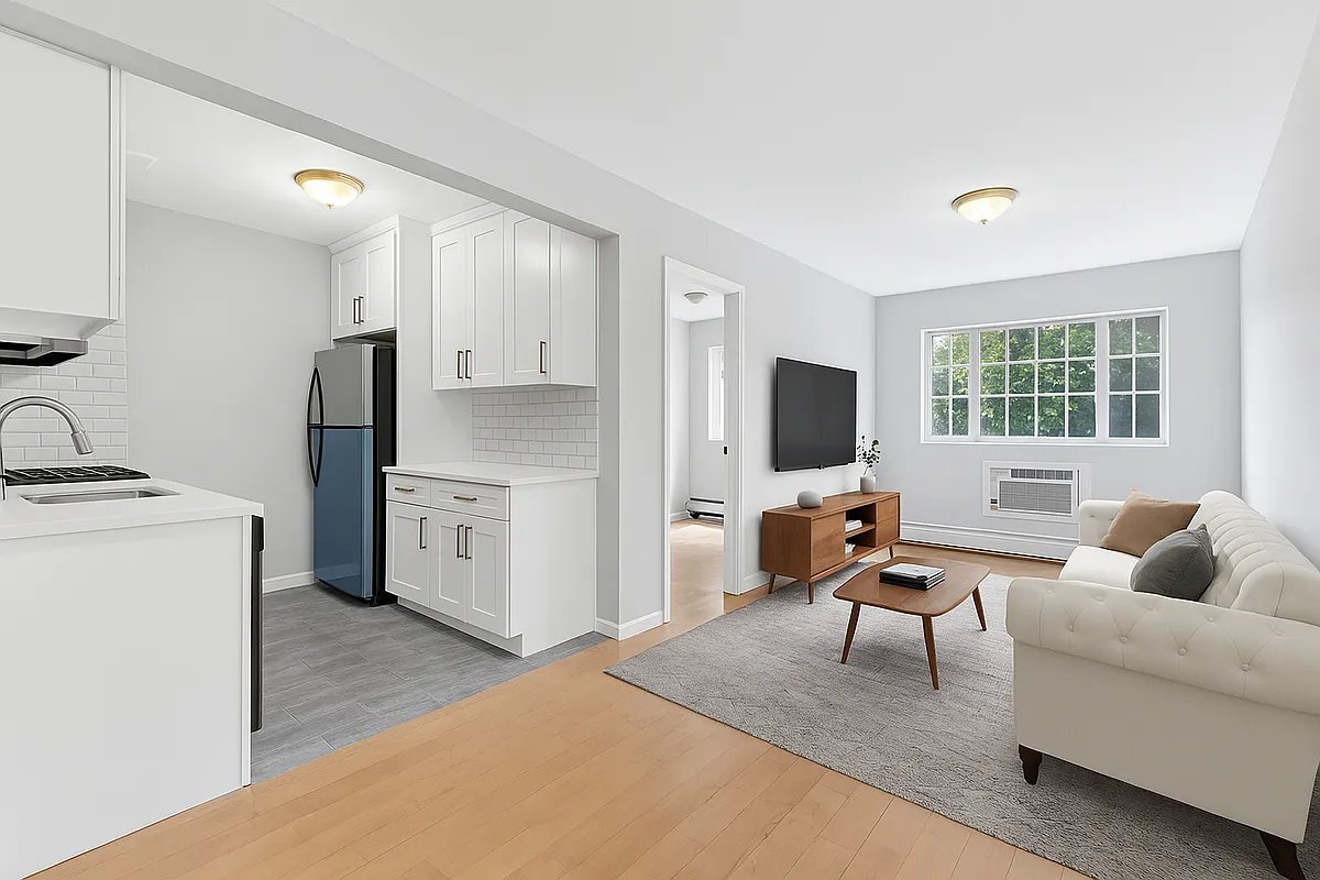 Foto principal - 817 Gates Ave