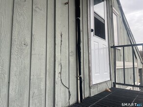 Building Photo - 1633 Main St N