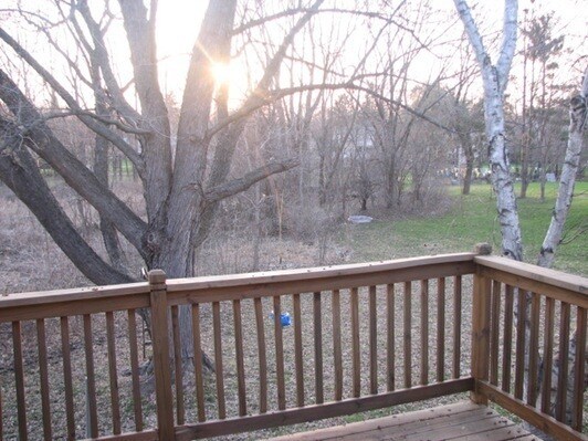 Foto del edificio - 4BR/2BA Duplex with Hardwood Floors & 2 Car Garage- Golden Valley, Available April 1st