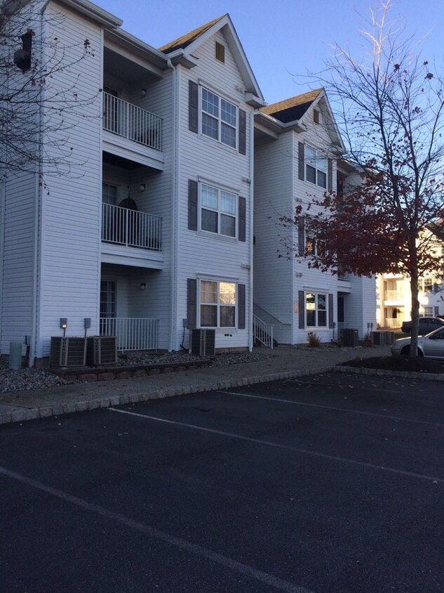 Primary Photo - 1712 Waterford Dr