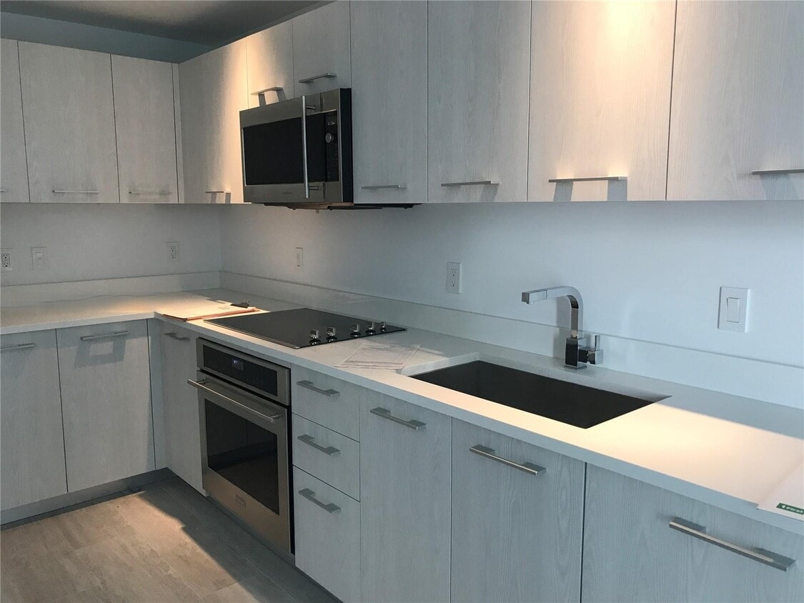Foto principal - 55 SW 9th St