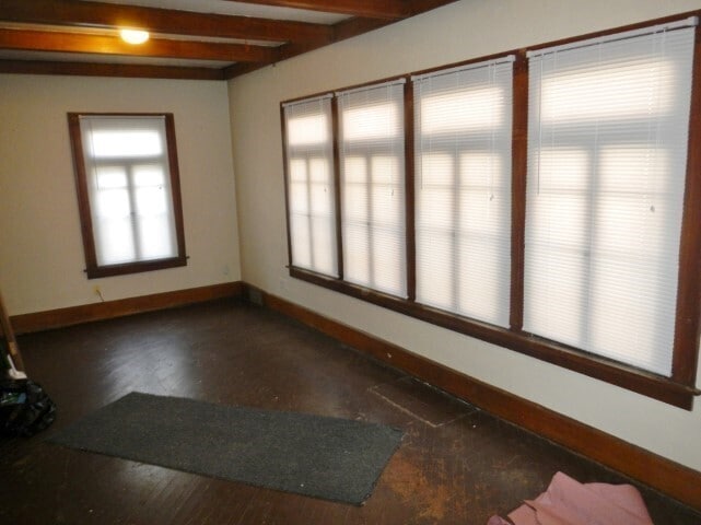 Building Photo - $2,500 | 5 Bedroom, 2.5 Bathroom House | P...