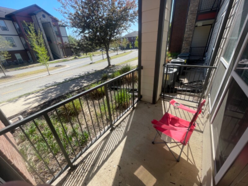 Primary Photo - 758 W Wynstone Dr