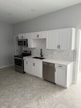 Building Photo - 940 Jefferson Ave