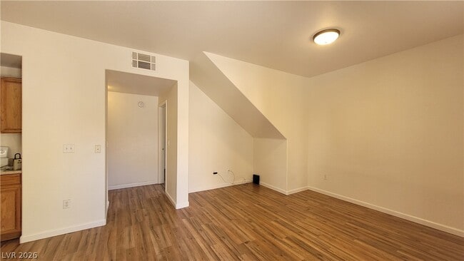 Building Photo - 2151 Hussium Hills St