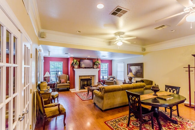 Interior Photo - Fairfax Crossing Apartments