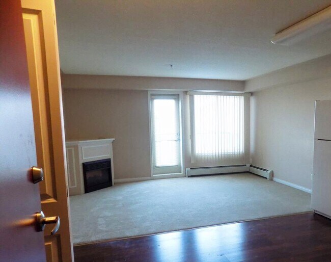 Photo du bâtiment - Niven Lake Apartments