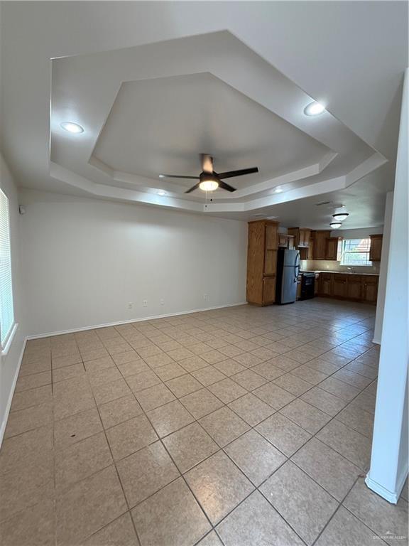 Building Photo - 10 Perkins Ave