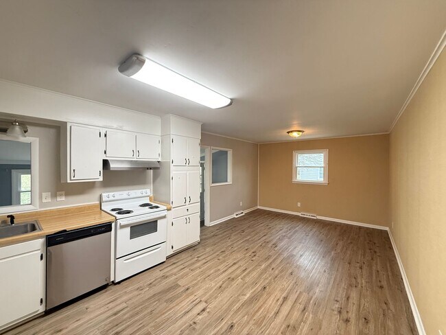 Foto del edificio - 213 Foxcroft Dr