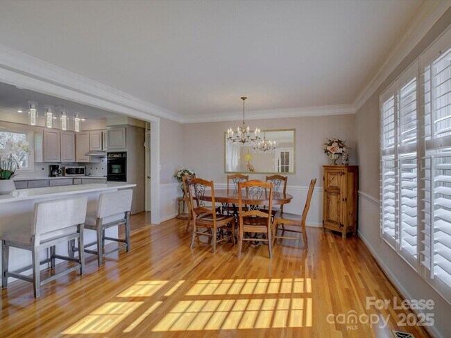 Foto del edificio - 3409 Oak Tree Trail