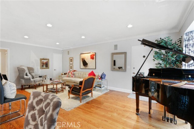 Building Photo - 6 N Alboni Pl