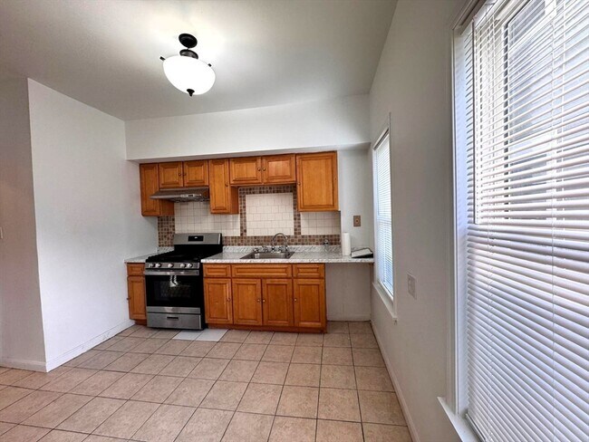 Foto del edificio - 9 Fairmont Pl