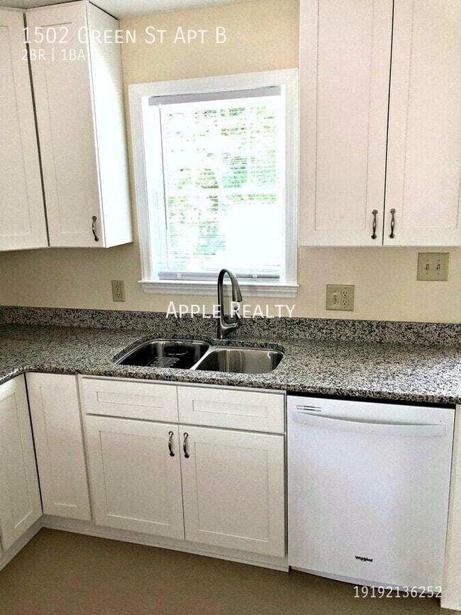 Building Photo - 1502 Green St