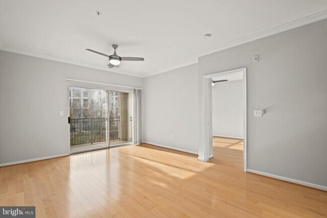 Building Photo - 12900 Centre Park Cir